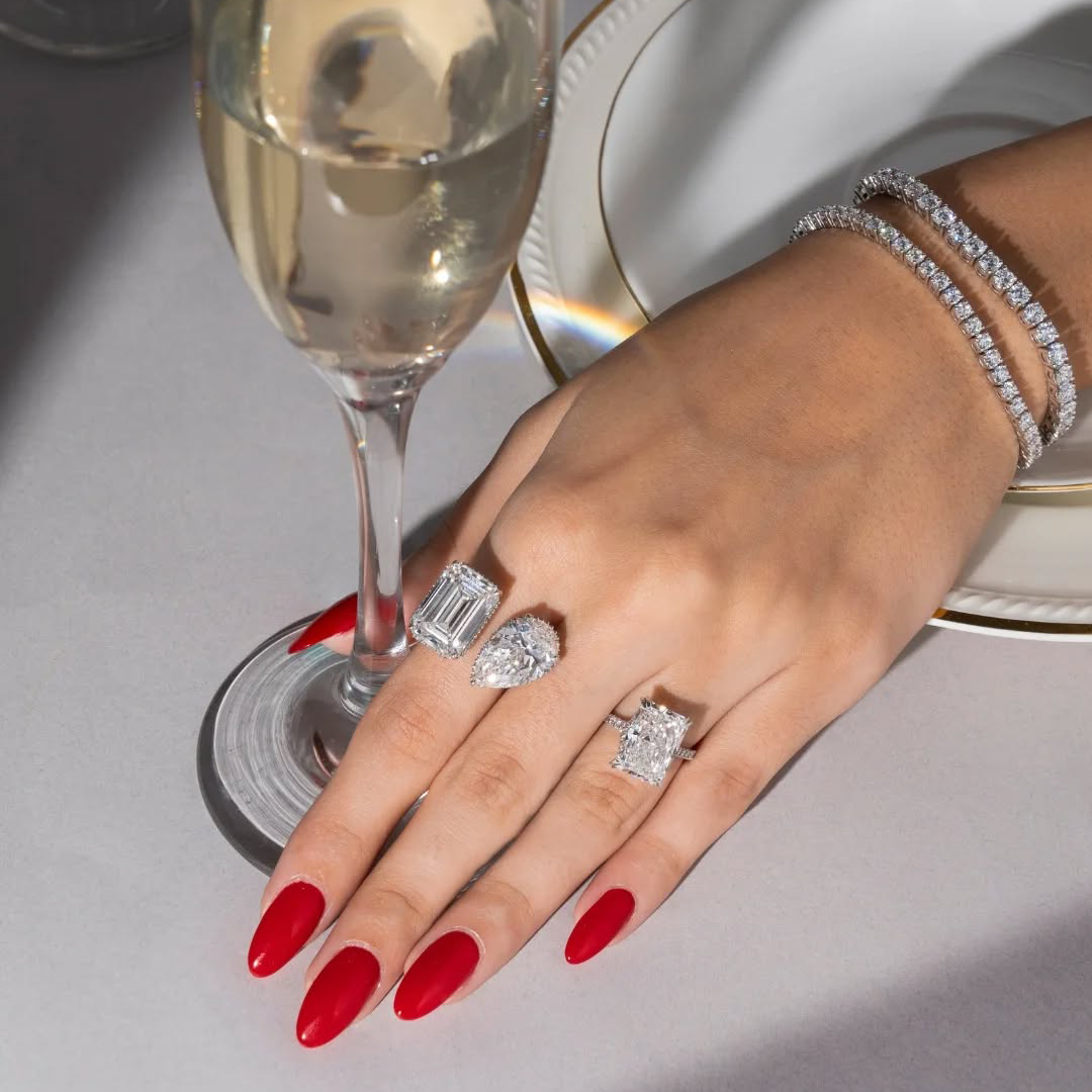 The True Diamond BIG ROCK fest is now live. 3 carats to 20 carats - we’ve got it all. #TrueDiam